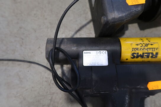 Akku radialpresse REMS 578001 med 2 stk. batterier og lader