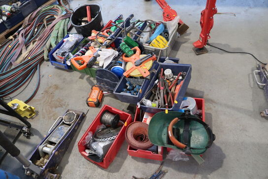 Div. Værktøj, reservedele m.m.