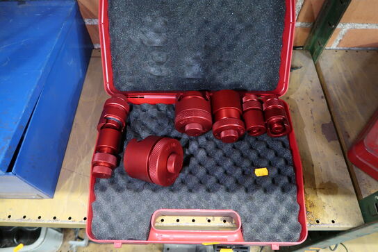 Kasse med specialværktøj