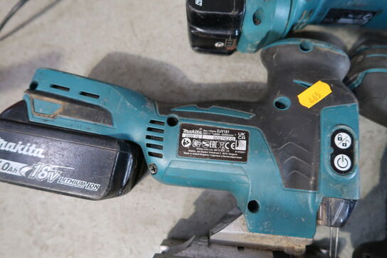 3 stk. akku håndværktøj MAKITA DJV181, DDF482  med 3 stk. batterier og lader