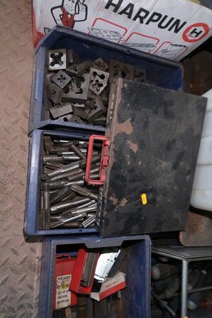 Div. Kasser med div. Værktøj