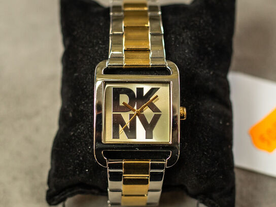 Ur DKNY City Maxi 29x37 mm