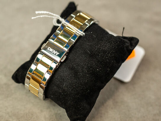 Ur DKNY City Maxi 29x37 mm