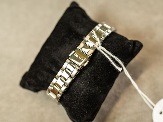 Ur DKNY Essential Mini 28 mm