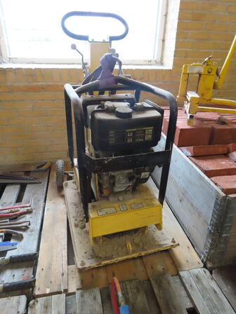 Pladevibrator BERNARDS RT170-1