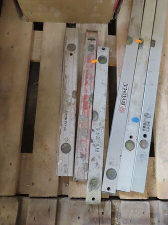 Fliseskærer MONTOLIT F2 og 6 stk vaterpas