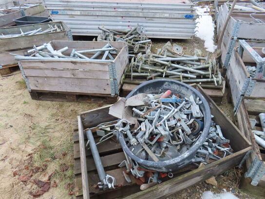 Stort parti stillads inkl. 3300 trætraller