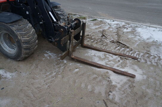 Teleskoplæsser KUBOTA KTH4815