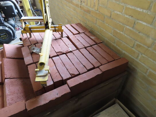 Palle med sten inkl. Stenklipper B&V