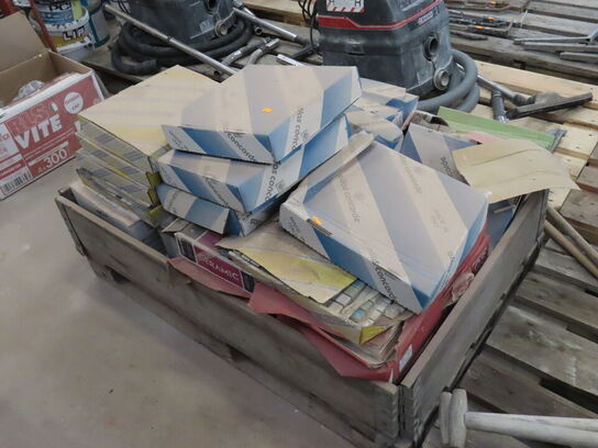 Palle med forskellige fliser