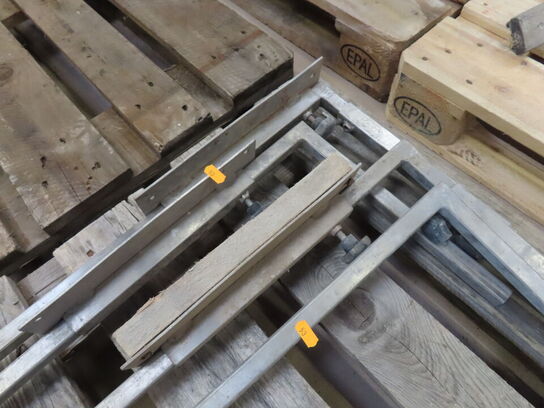 4 stk hjørnejernholder