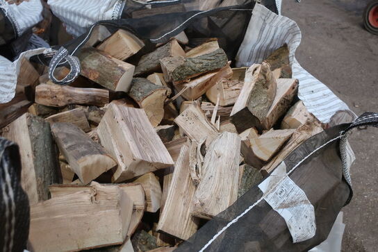 1 kbm. Brænde af ask