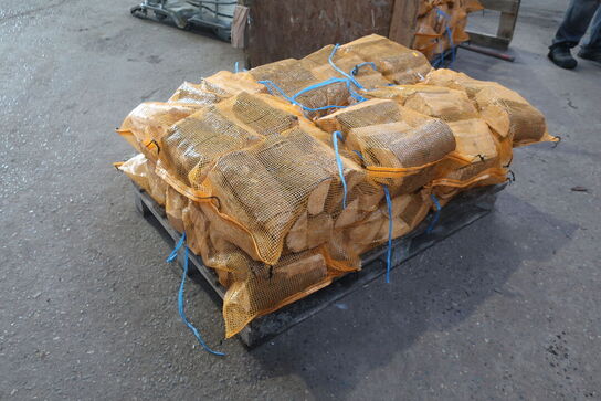 Cirka 0,5 kbm. Brænde af nåletræ