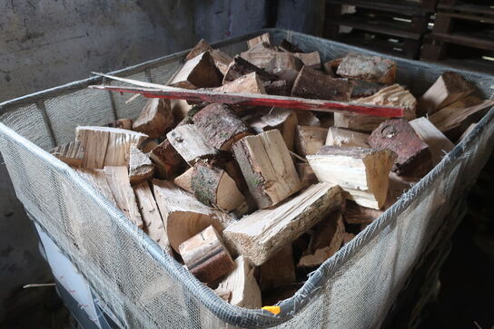 1 kbm. Brænde af nåletræ