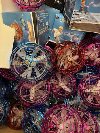 15 stk. svævefly og boomevang ball m.m.