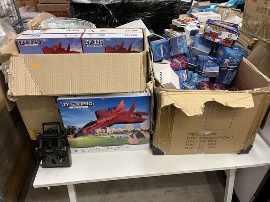 15 stk. svævefly og boomevang ball m.m.