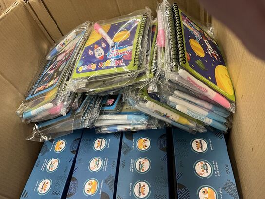 26 stk. cute crab og spaceman, magic book, udir/c