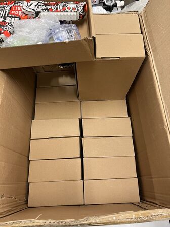 10 stk. ironhand, 17 stk. elektrisk gel legetøjspistol og fjernstyret fly