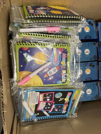 26 stk. cute crab og spaceman, magic book, udir/c