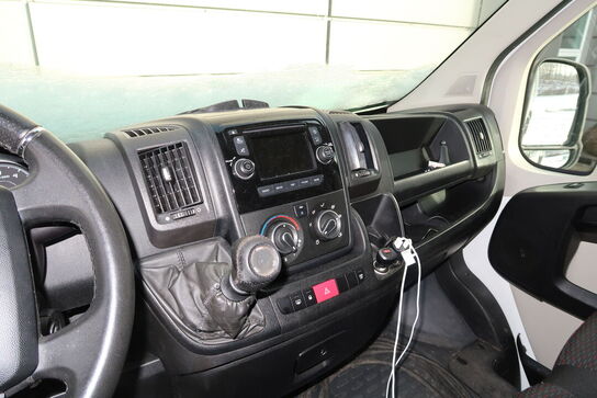 Varebil PEUGEOT Boxer Van 2.2 Hdi 150 335 L3h3