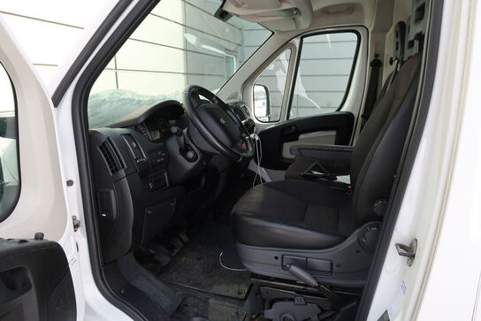 Varebil PEUGEOT Boxer Van 2.2 Hdi 150 335 L3h3