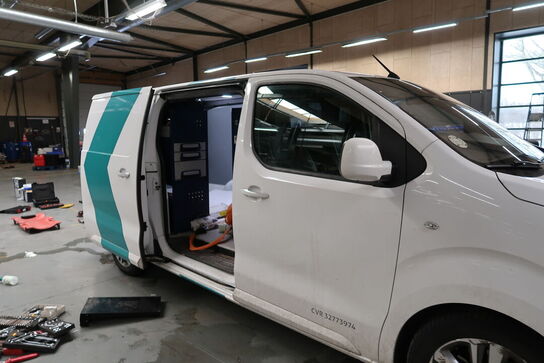 Varebil PEUGEOT Expert 2.0 Bluehdi 177 L3 Eat8