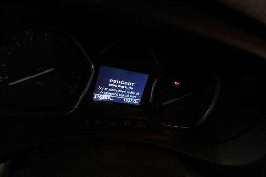 Varebil PEUGEOT Expert 2.0 Bluehdi 177 L3 Eat8