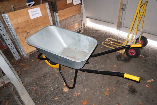 Sækkevogn samt trillebør