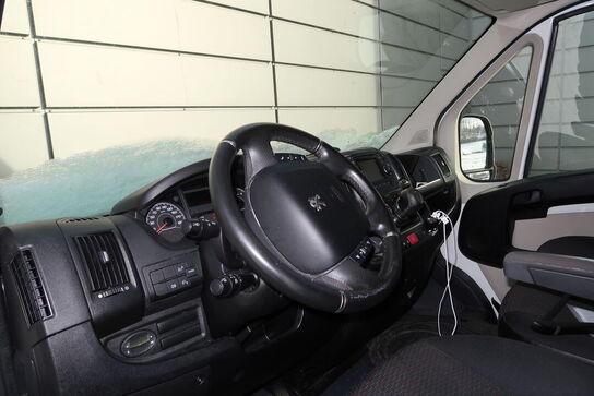 Varebil PEUGEOT Boxer Van 2.2 Hdi 150 335 L3h3