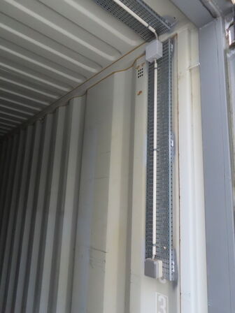 20" container med indbygget el og lys