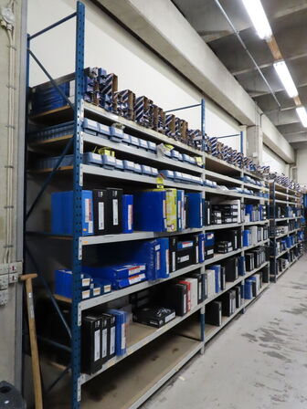 17 fag kraftige lagerreoler