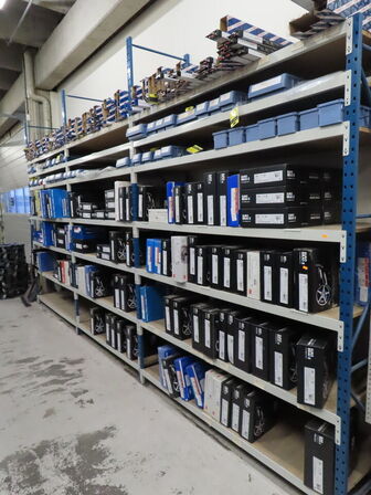 17 fag kraftige lagerreoler