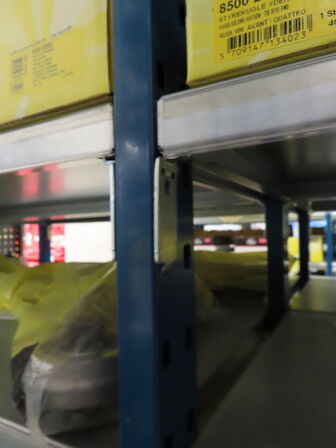 3 rækker med 10-12 fag lagerreoler