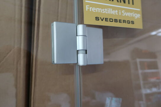 2 stk. SVEDBERGS brusevægge i glas inkl. ophængsskinne til hjørnebad
