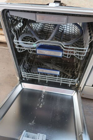 Komfur BOSCH HLN422020S & SIEMENS opvasker 