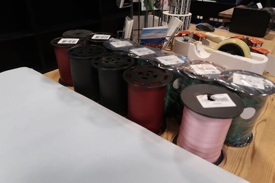 Kassedisk med indhold 