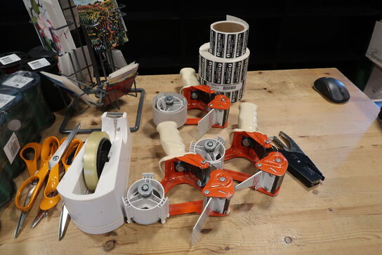 Kassedisk med indhold 