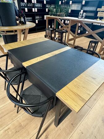 8 stk. Sort Bordløber "Dinner4Two" - læder look