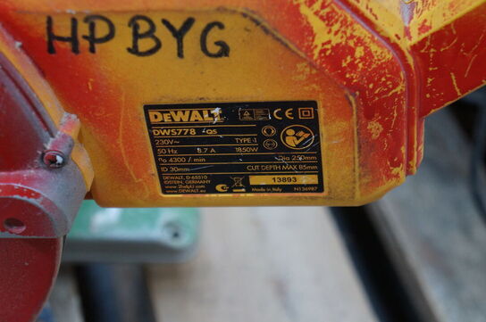Kap/geringssav DEWALT 