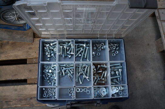 4 stk. Sortimentskasser inkl. Diverse bolte