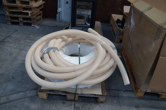 Diverse plast slanger 