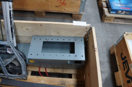 Værktøjsbord inkl. Skruestik