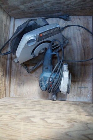 Værktøjskasse i træ inkl. 3 stk. elværktøj 