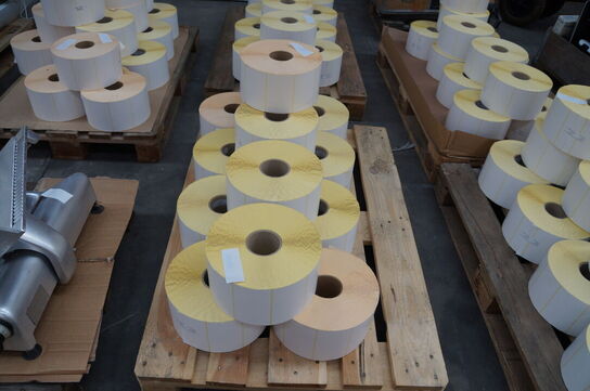 Palle med diverse labelpapir 