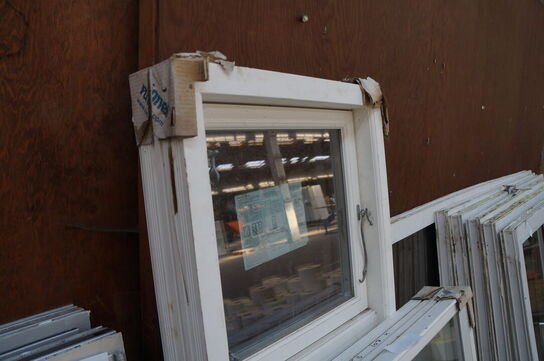 2 stk. Vinduer RATIONEL 