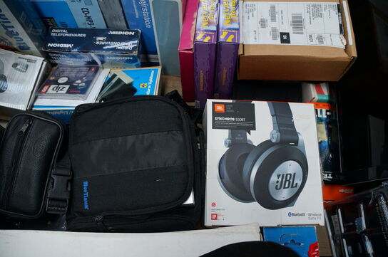 Palle med diverse elektronik 