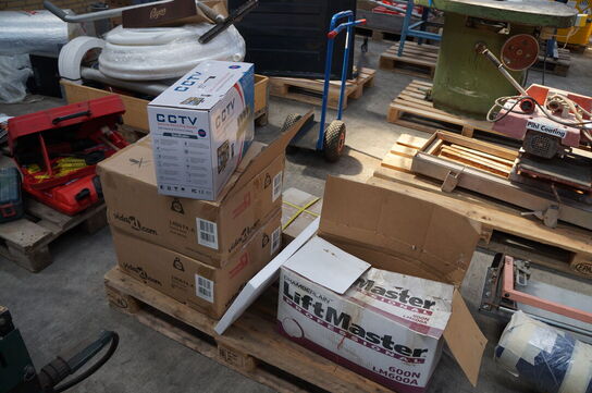 Sikkerhedsudstyr & 2 stk. vaske mv.