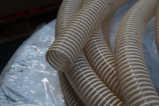 Diverse plast slanger 