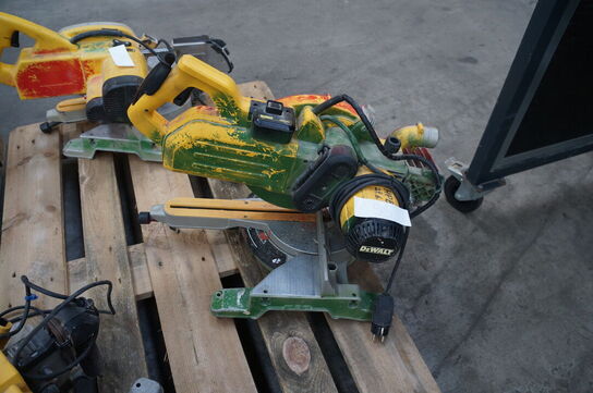 Kap/geringssav DEWALT 