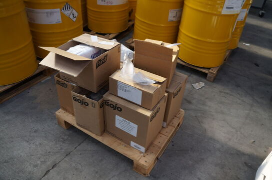 Palle med sæbedispendser + sæbe 